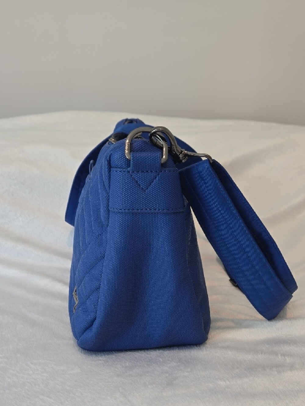 Lug Matte Luxe Shoulder Bag w/ Crossbody Strap - Harmony - Picture 11 of 13